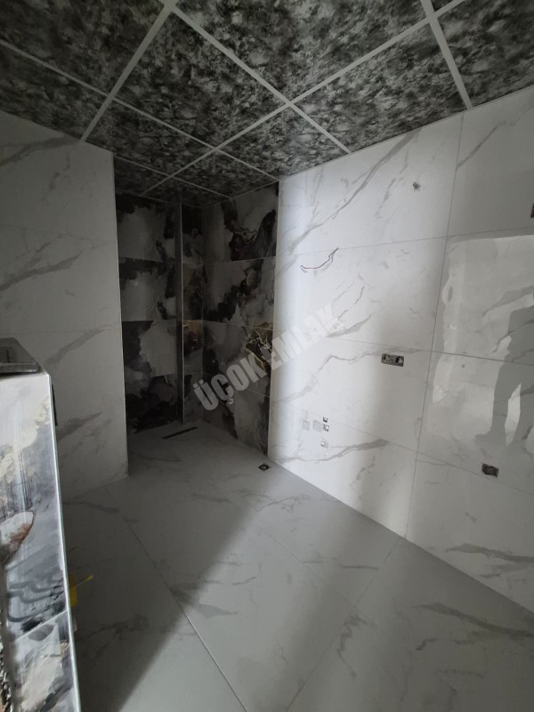 AFYON ÜÇOK EMLAKTAN KOCATEPE MAH 2+1 85M² TEMİZ BAKIMLI SIFIR  SATILIK DAİRE 
