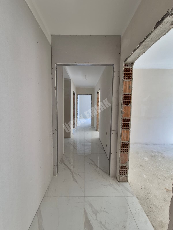 AFYON ÜÇOK EMLAKTAN KOCATEPE MAH 2+1 85M² TEMİZ BAKIMLI SIFIR  SATILIK DAİRE 