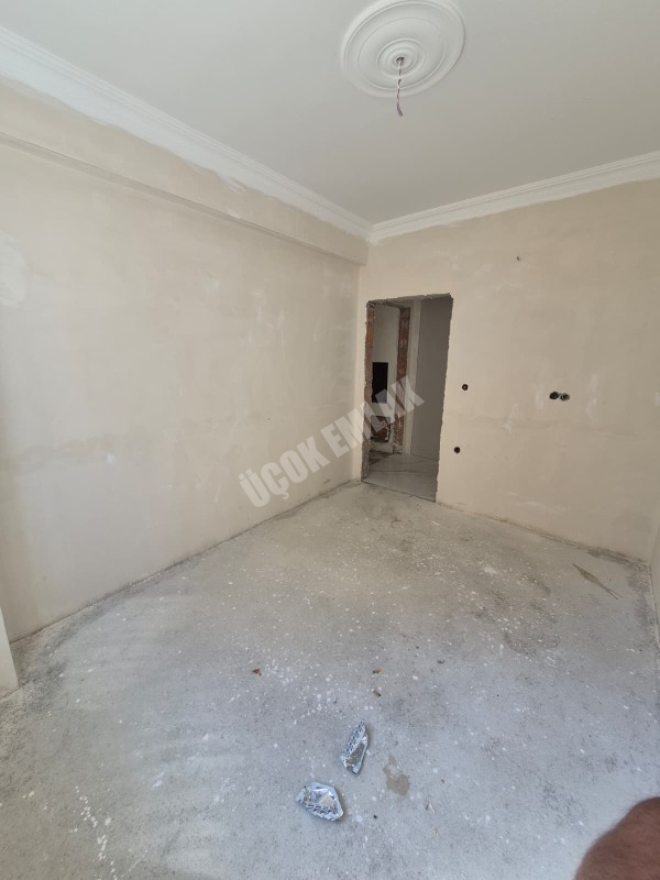 AFYON ÜÇOK EMLAKTAN KOCATEPE MAH 2+1 85M² TEMİZ BAKIMLI SIFIR  SATILIK DAİRE 