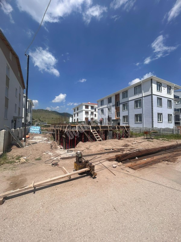 AFYON ÜÇOK EMLAKTAN KANLICA MAH SATILIK 2+1 LÜX TOPRAKTAN DAİRELER