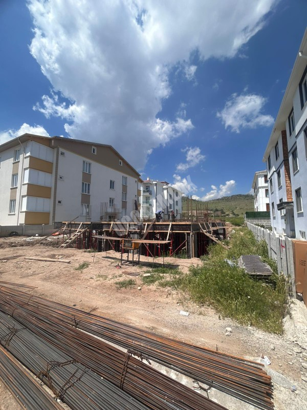 AFYON ÜÇOK EMLAKTAN KANLICA MAH SATILIK 2+1 LÜX TOPRAKTAN DAİRELER