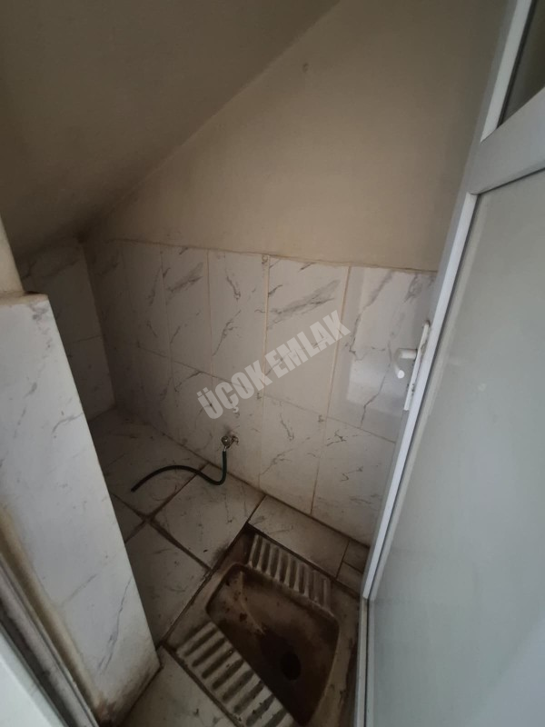 AFYON ÜÇOK EMLAKTAN YUNUS EMRE MAH CADDE ÜZERİ KİRALIK DÜKKAN