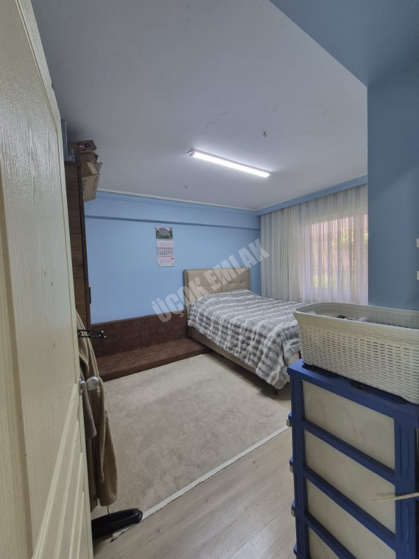  AFYON ÜÇOK EMLAKTAN MAREŞAL FEVZİ ÇAKMAK MAH 2+1 100M²  BAKIMLI MASRAFSIZ SATILIK DAİRE
