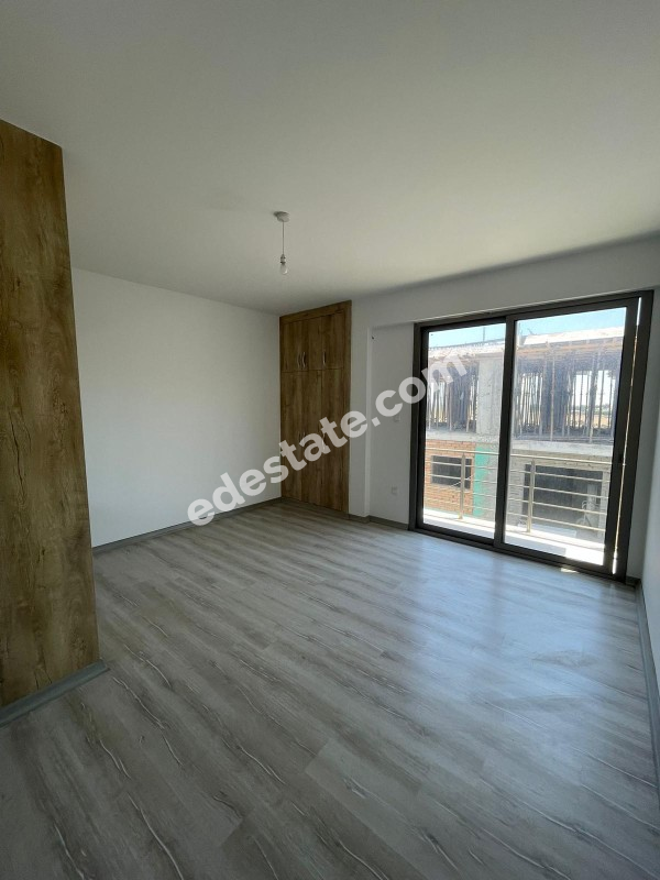 Lefkoşa Küçük Kaymaklı'da SATILIK TÜRK KOÇANLI 2+1 PENTHOUSE DAİRE