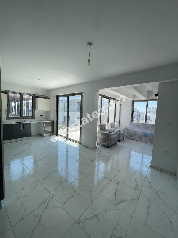Lefkoşa Küçük Kaymaklı'da SATILIK TÜRK KOÇANLI 2+1 PENTHOUSE DAİRE
