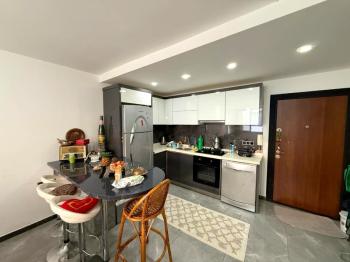 Didim'de Havuzlu Site İçerisinde Satılık Eşyalı 1+1 Yazlık