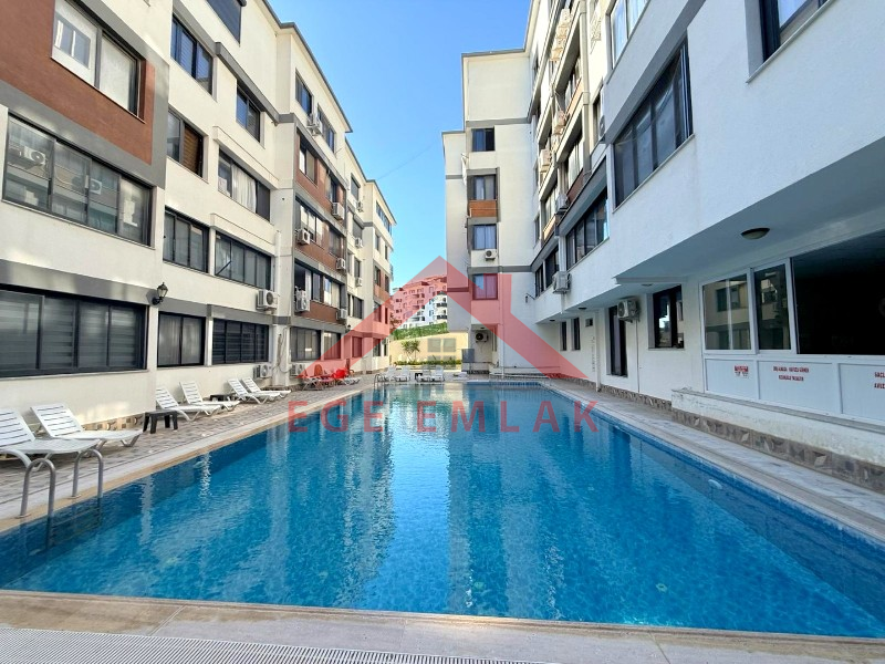 Didim'de Havuzlu Site İçerisinde Satılık Eşyalı 1+1 Yazlık