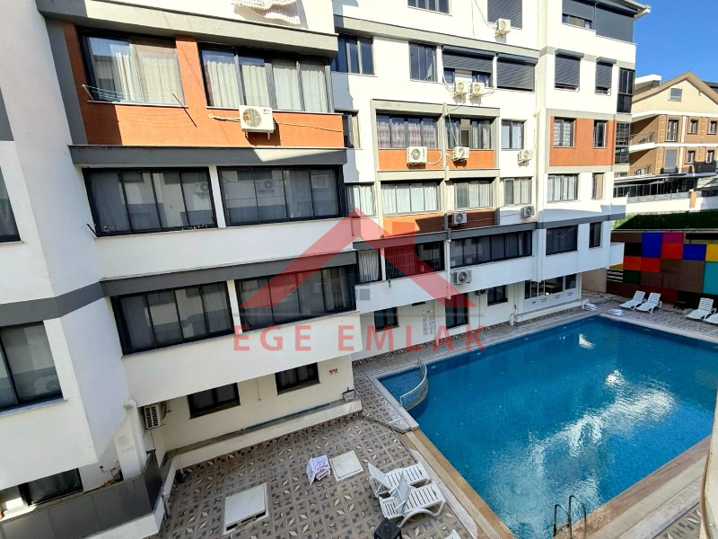 Didim'de Havuzlu Site İçerisinde Satılık Eşyalı 1+1 Yazlık