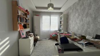 Elmas'tan Akdeniz Mh.’de Cepheleri Açık Huzur Dolu 4+1