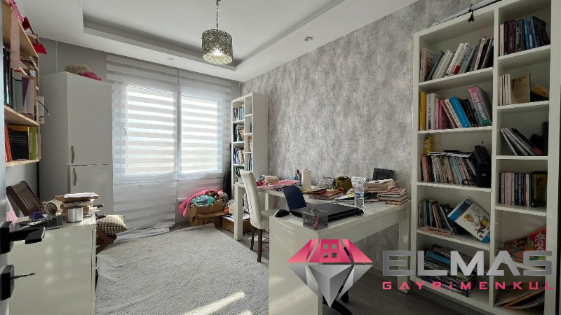 Elmas'tan Akdeniz Mh.’de Cepheleri Açık Huzur Dolu 4+1