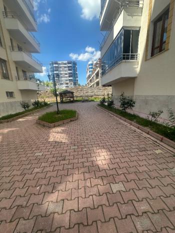 GÜVENAY - ÇORUM BUHARAEVLER 5. CADDESİ ARKASI 4+1 SATILIK DAİRE 