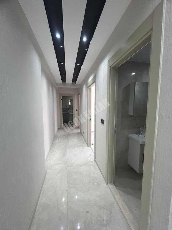 AFYON ÜÇOK EMLAKTAN MAREŞAL F ÇAKMAK MAH SATILIK SIFIR LÜX 3+1 ASANSÖRLÜ FIRSAT DAİRE