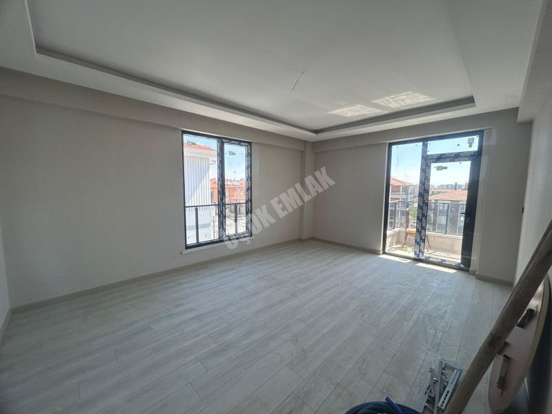 AFYON ÜÇOK EMLAKTAN MAREŞAL F ÇAKMAK MAH SATILIK SIFIR LÜX 3+1 ASANSÖRLÜ FIRSAT DAİRE
