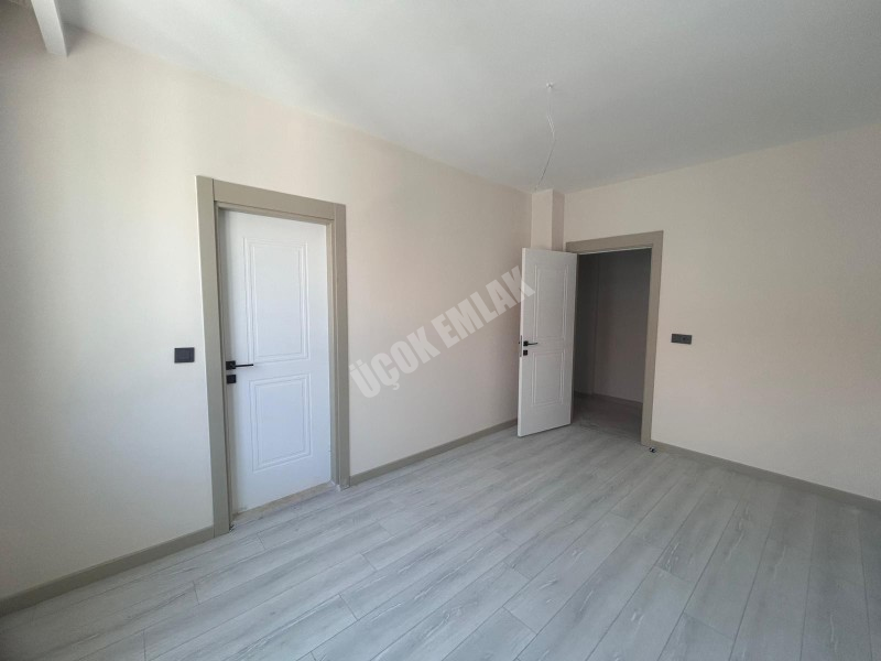 AFYON ÜÇOK EMLAKTAN MAREŞAL F ÇAKMAK MAH SATILIK SIFIR LÜX 3+1 ASANSÖRLÜ FIRSAT DAİRE