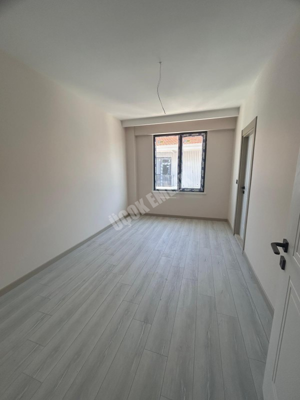 AFYON ÜÇOK EMLAKTAN MAREŞAL F ÇAKMAK MAH SATILIK SIFIR LÜX 3+1 ASANSÖRLÜ FIRSAT DAİRE
