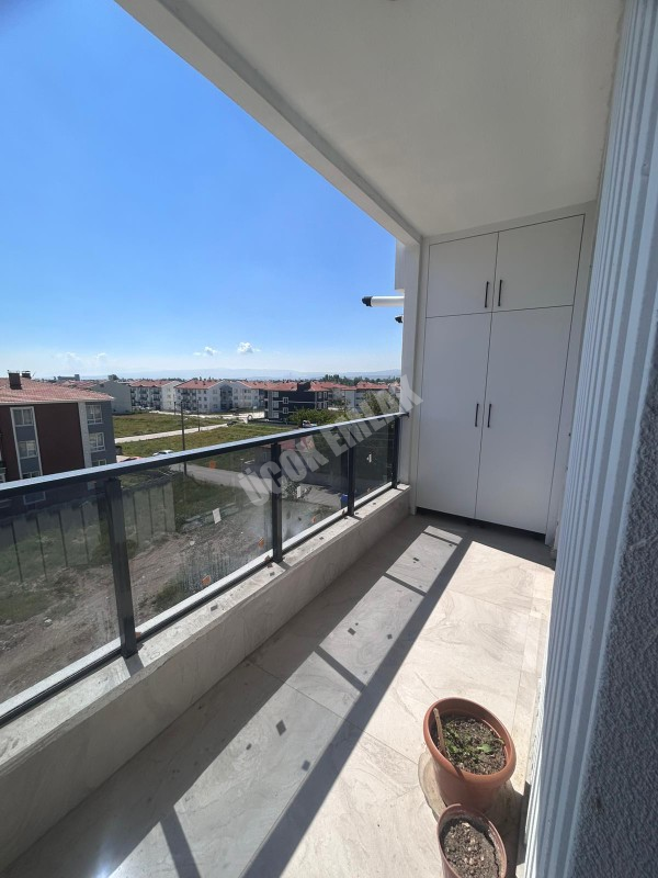 AFYON ÜÇOK EMLAKTAN MAREŞAL F ÇAKMAK MAH SATILIK SIFIR LÜX 3+1 ASANSÖRLÜ FIRSAT DAİRE