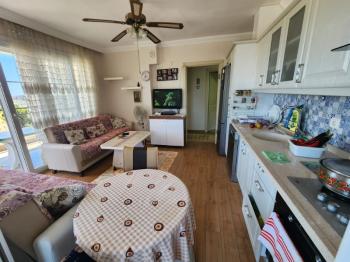  ALTINKUM MAHALLESİ'NDE HAVUZLU SİTE İÇERİSİNDE | EŞYALI | KALORİFERLİ | PANJURLU 1. KAT FIRSAT DAİRE! 