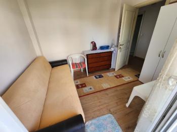  ALTINKUM MAHALLESİ'NDE HAVUZLU SİTE İÇERİSİNDE | EŞYALI | KALORİFERLİ | PANJURLU 1. KAT FIRSAT DAİRE! 