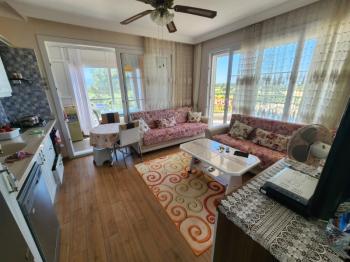 ALTINKUM MAHALLESİ'NDE HAVUZLU SİTE İÇERİSİNDE | EŞYALI | KALORİFERLİ | PANJURLU 1. KAT FIRSAT DAİRE! 