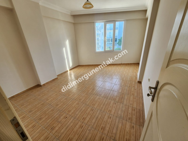 ALTINKUM’DA DENİZE YÜRÜME MESAFESİNDE | MERKEZİ KONUMDA FIRSAT 2+1 DAİRE 