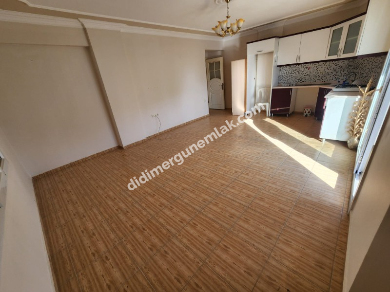  ALTINKUM’DA DENİZE YÜRÜME MESAFESİNDE | MERKEZİ KONUMDA FIRSAT 2+1 DAİRE 