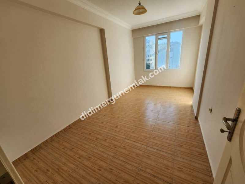  ALTINKUM’DA DENİZE YÜRÜME MESAFESİNDE | MERKEZİ KONUMDA FIRSAT 2+1 DAİRE 