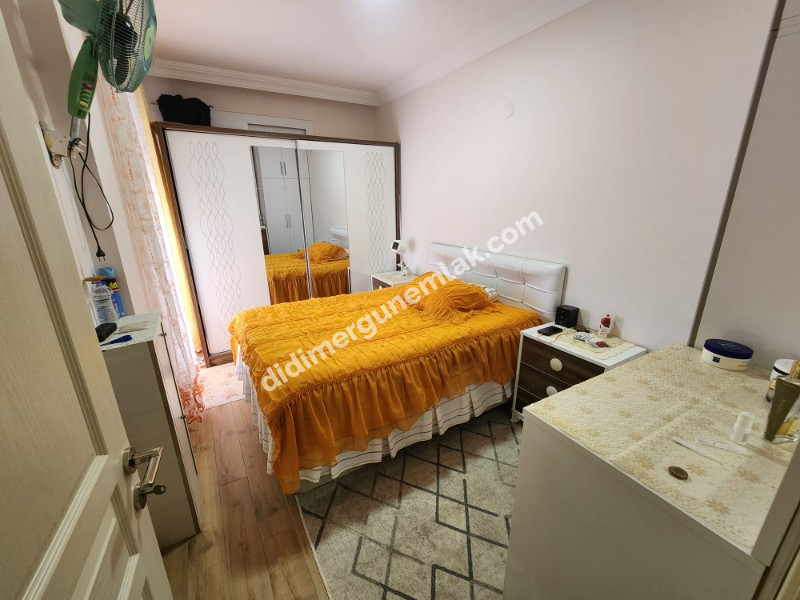  ALTINKUM MAHALLESİ'NDE HAVUZLU SİTE İÇERİSİNDE | EŞYALI | KALORİFERLİ | PANJURLU 1. KAT FIRSAT DAİRE! 