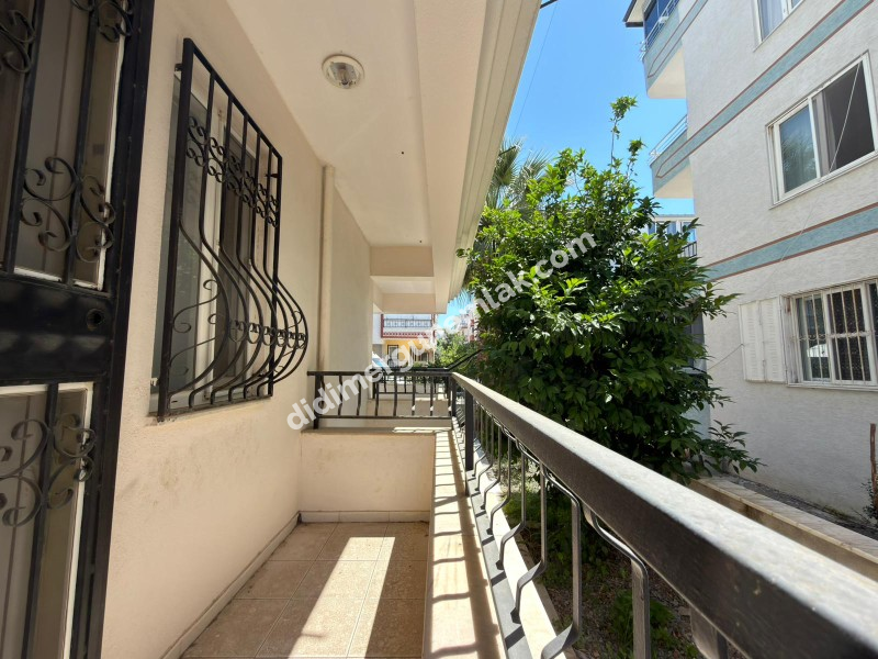 ÇAMLIK MAHALLESİ'NDE | KÖŞE KONUM | EŞYALI | GENİŞ BALKONLU | DENİZE YÜRÜME MESAFESİNDE 2+1 FIRSAT DAİRE!