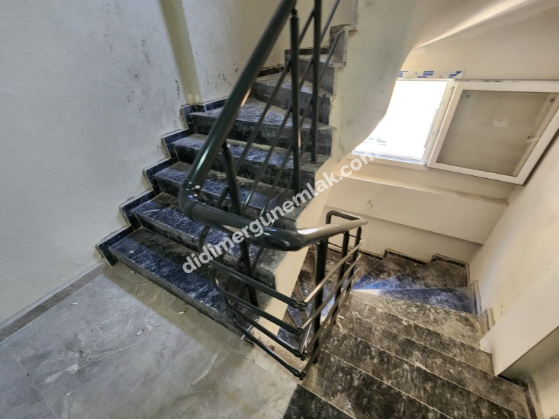 ATATÜRK BULVARI'NIN HEMEN ARKASINDA | GÜNEY-BATI CEPHELİ | 1. KAT | SIFIR ASANSÖRLÜ 2+1 DAİRE!