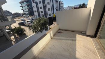 Lefkoşa Küçük Kaymaklı Bölgesinde Türk Koçanlı 2+1 Daireler