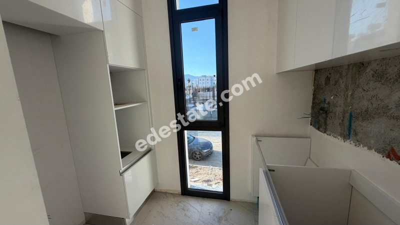 Lefkoşa Küçük Kaymaklı Bölgesinde Türk Koçanlı 2+1 Daireler