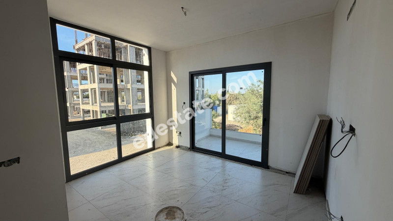 Lefkoşa Küçük Kaymaklı Bölgesinde Türk Koçanlı 2+1 Daireler