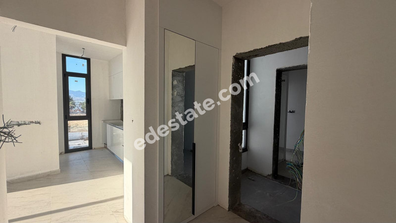Lefkoşa Küçük Kaymaklı Bölgesinde Türk Koçanlı 2+1 Daireler