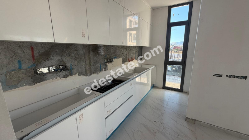 Lefkoşa Küçük Kaymaklı Bölgesinde Türk Koçanlı 2+1 Daireler