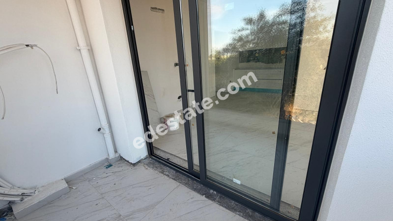 Lefkoşa Küçük Kaymaklı Bölgesinde Türk Koçanlı 2+1 Daireler