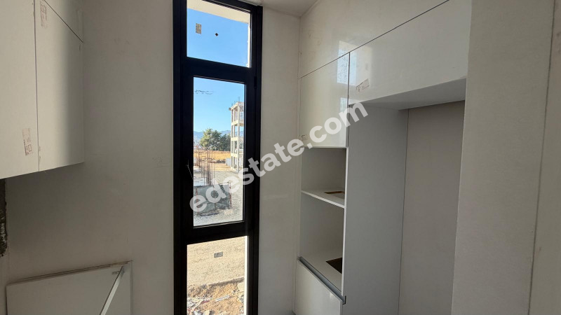 Lefkoşa Küçük Kaymaklı Bölgesinde Türk Koçanlı 2+1 Daireler