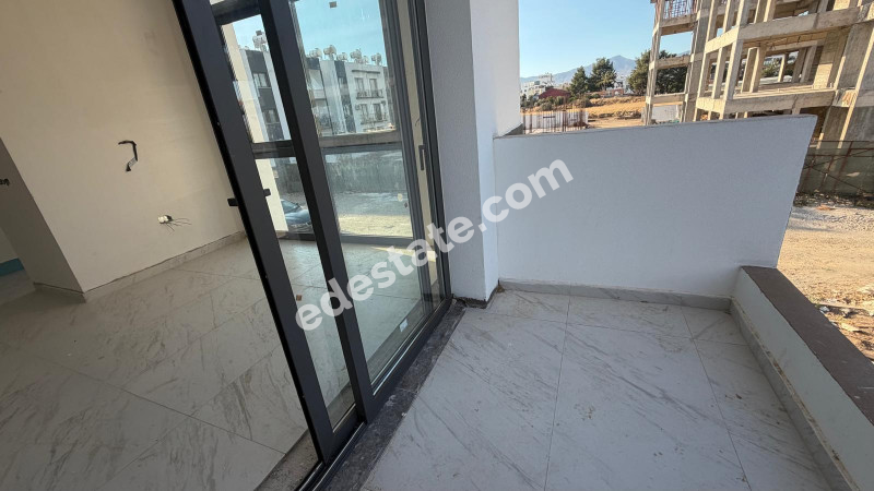 Lefkoşa Küçük Kaymaklı Bölgesinde Türk Koçanlı 2+1 Daireler