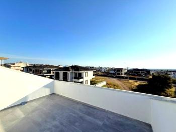 Didim'de Daire Parasına Satılık 3+1 Havuzlu Villa
