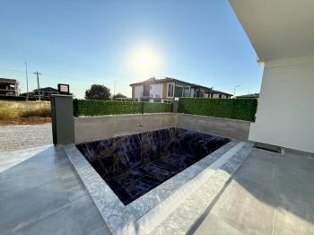 Didim'de Daire Parasına Satılık 3+1 Havuzlu Villa