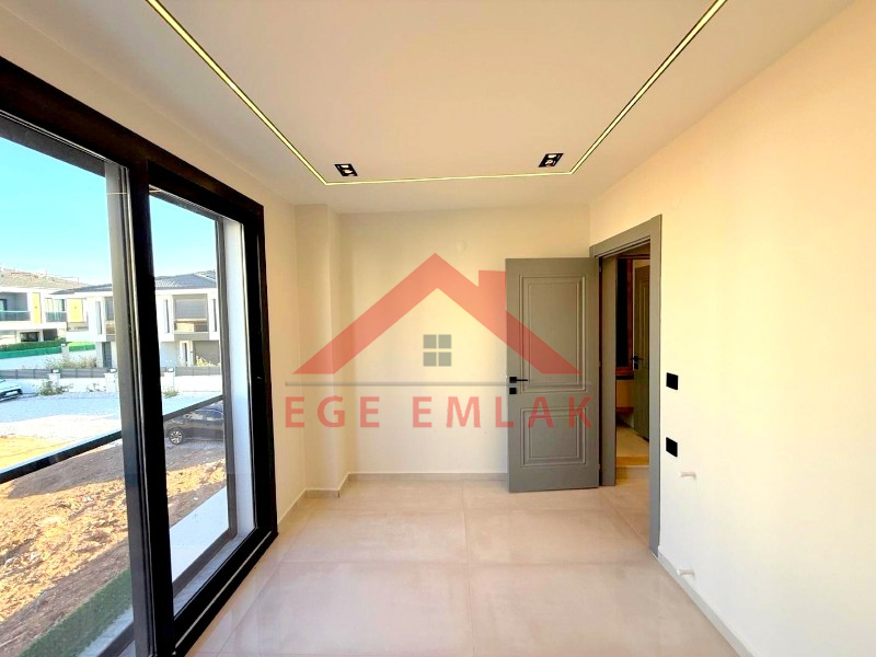 Didim'de Daire Parasına Satılık 3+1 Havuzlu Villa