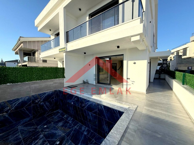 Didim'de Daire Parasına Satılık 3+1 Havuzlu Villa