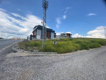 GÜVENAY - ÇORUM SLİM KENT ESATILIK  VİLLA ARSASI