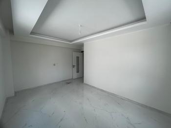 AFYON ÜÇOK EMLAKTAN MAREŞAL FEVZİ ÇAKMAK MAH  2+1 78M² SIFIR SATILIK DAİRE 