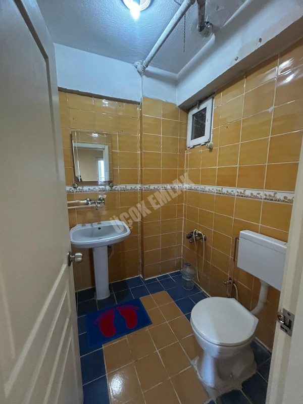 ✴ AFYON ÜÇOK EMLAKTAN CUMHURİYET MAH 2+1 78M² TEMİZ BAKIMLI ARA KAT SATILIK DAİRE ✴
