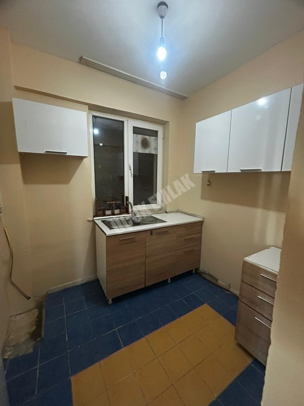 ✴ AFYON ÜÇOK EMLAKTAN CUMHURİYET MAH 2+1 78M² TEMİZ BAKIMLI ARA KAT SATILIK DAİRE ✴