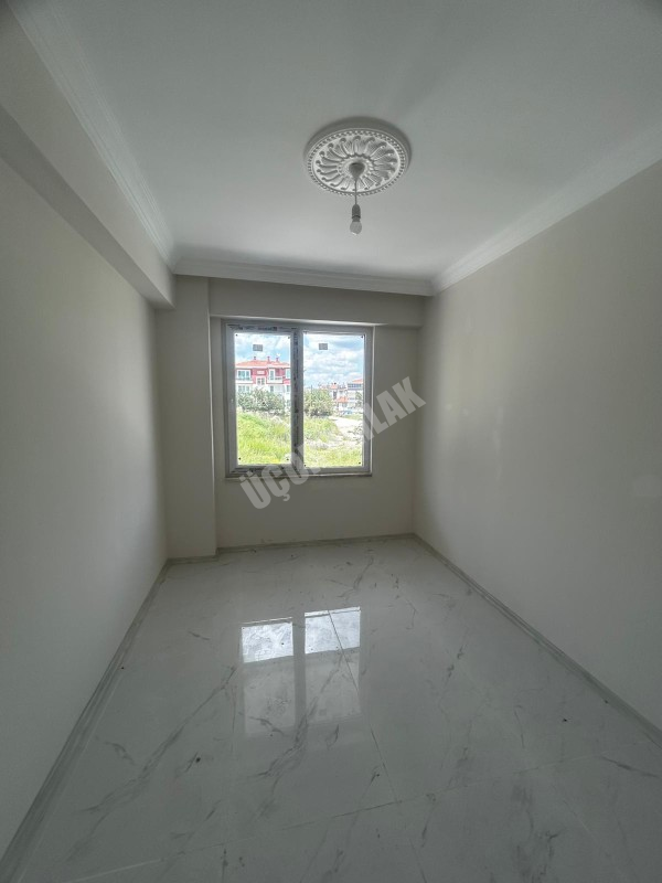 AFYON ÜÇOK EMLAKTAN MAREŞAL FEVZİ ÇAKMAK MAH  2+1 78M² SIFIR SATILIK DAİRE 