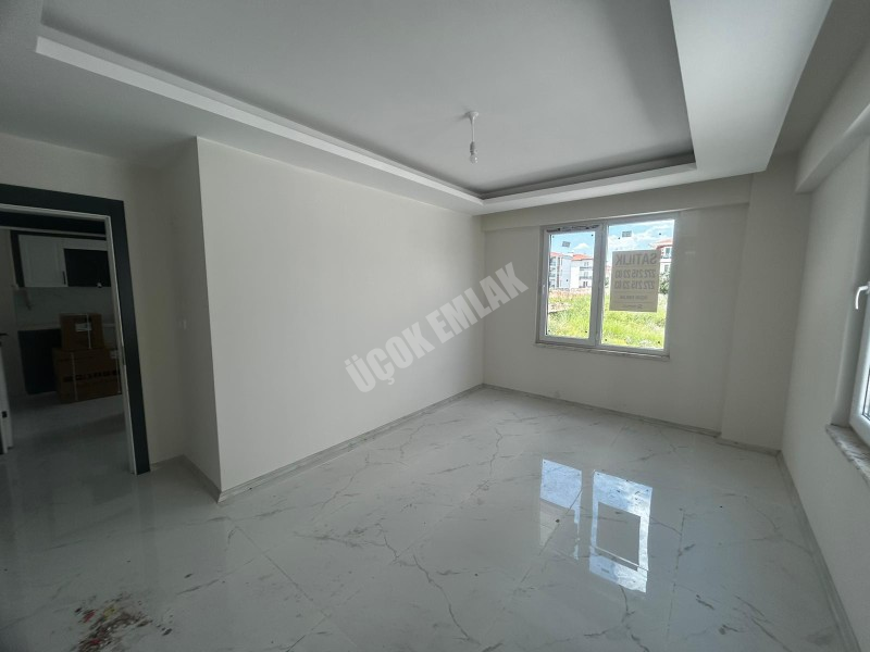 AFYON ÜÇOK EMLAKTAN MAREŞAL FEVZİ ÇAKMAK MAH  2+1 78M² SIFIR SATILIK DAİRE 