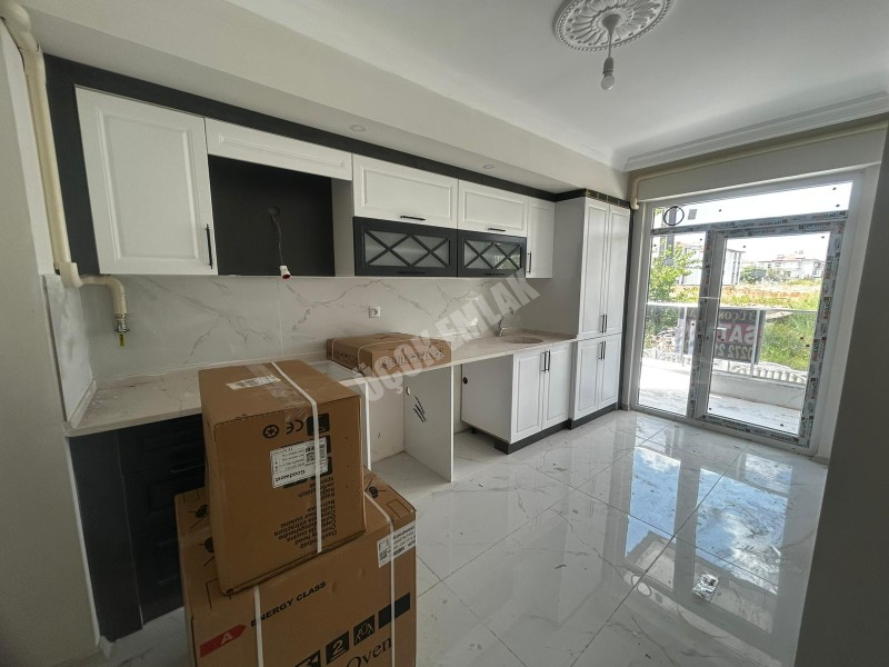 AFYON ÜÇOK EMLAKTAN MAREŞAL FEVZİ ÇAKMAK MAH  2+1 78M² SIFIR SATILIK DAİRE 
