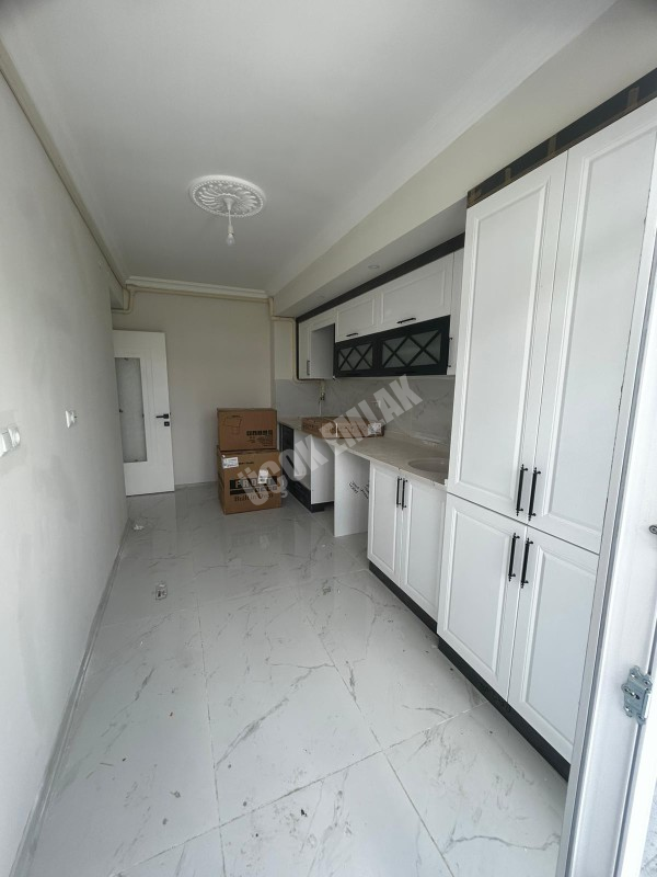 AFYON ÜÇOK EMLAKTAN MAREŞAL FEVZİ ÇAKMAK MAH  2+1 78M² SIFIR SATILIK DAİRE 