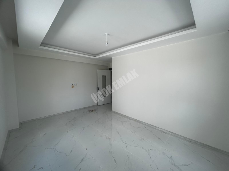 AFYON ÜÇOK EMLAKTAN MAREŞAL FEVZİ ÇAKMAK MAH  2+1 78M² SIFIR SATILIK DAİRE 